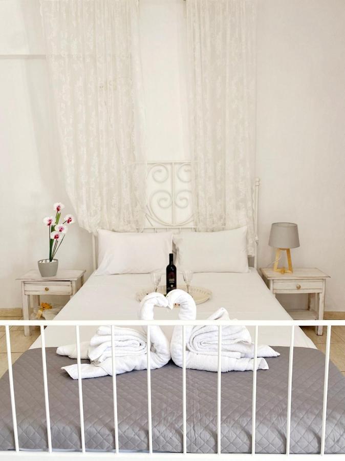 Delia Apartments Пефкохори Екстериор снимка