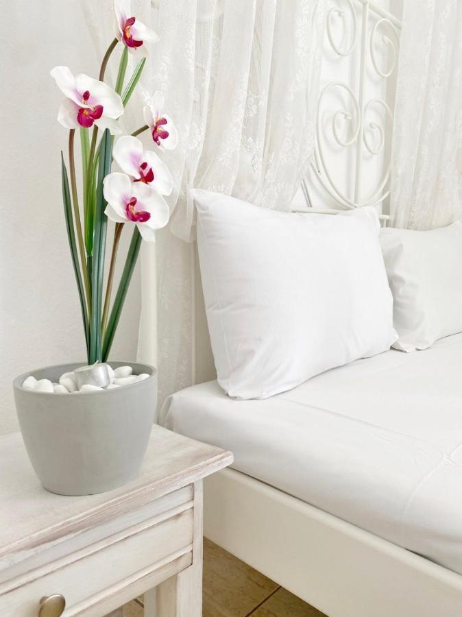 Delia Apartments Пефкохори Екстериор снимка