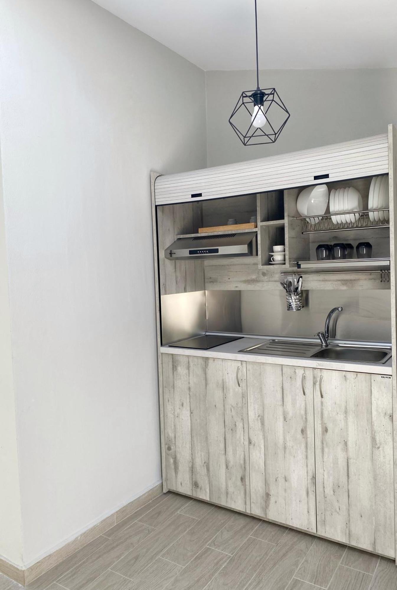 Delia Apartments Пефкохори Екстериор снимка