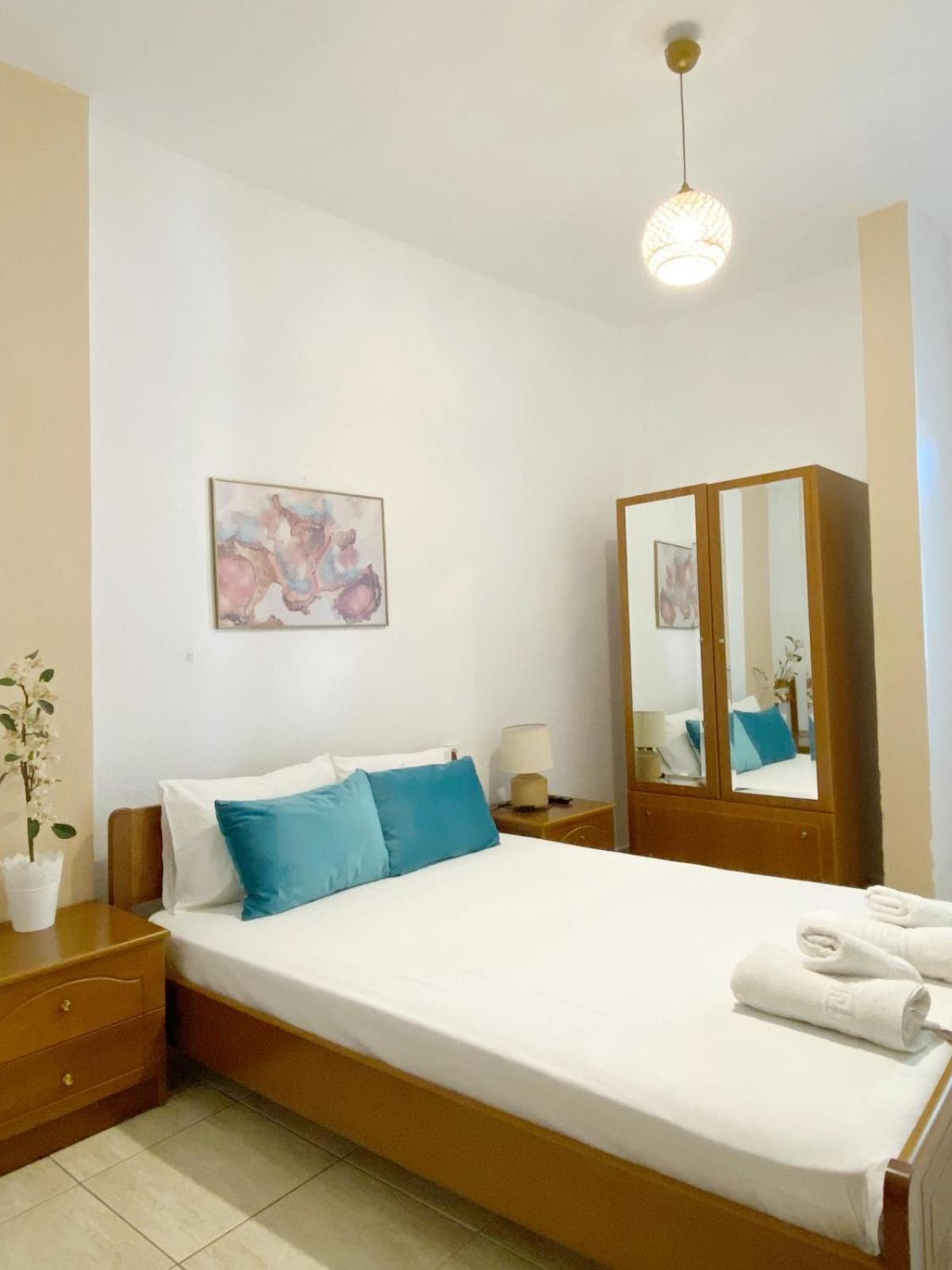 Delia Apartments Пефкохори Екстериор снимка