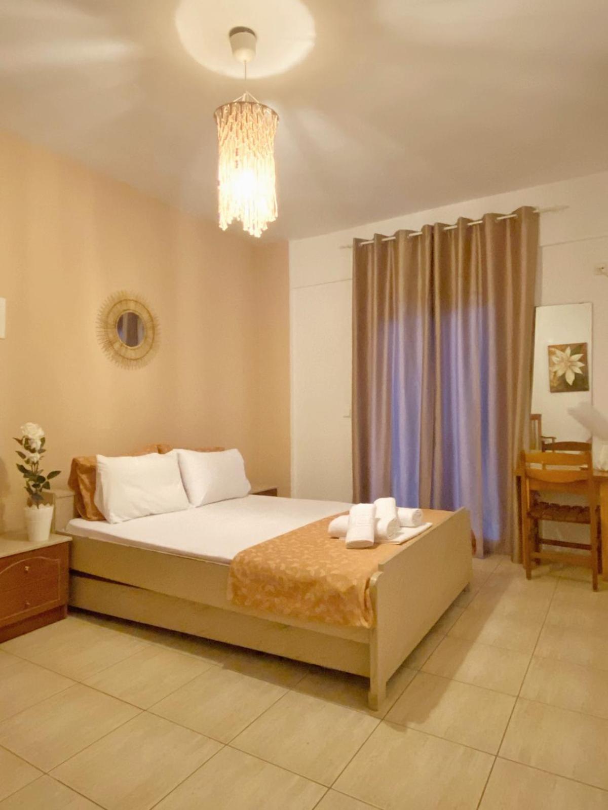 Delia Apartments Пефкохори Екстериор снимка